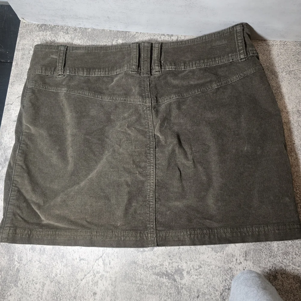Free People We the Free Joanie Olive Corduroy Button Mini Skirt Sz 30